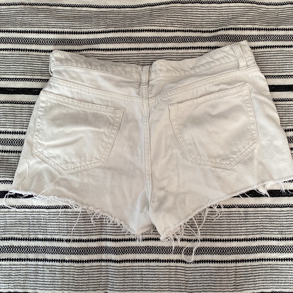 CJLA white Clementine Shorts, size L - Picture 3 of 3